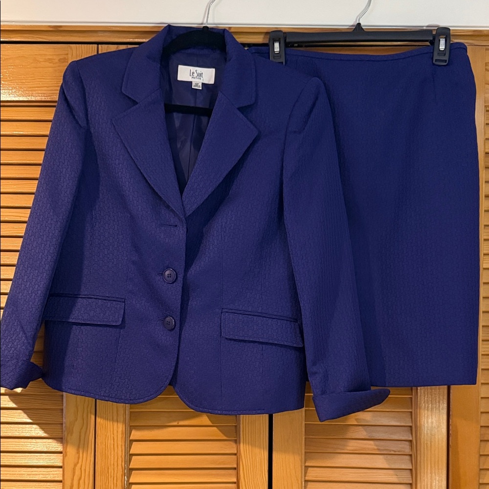 Le Suit Purple Blazer and Skirt Ensemble